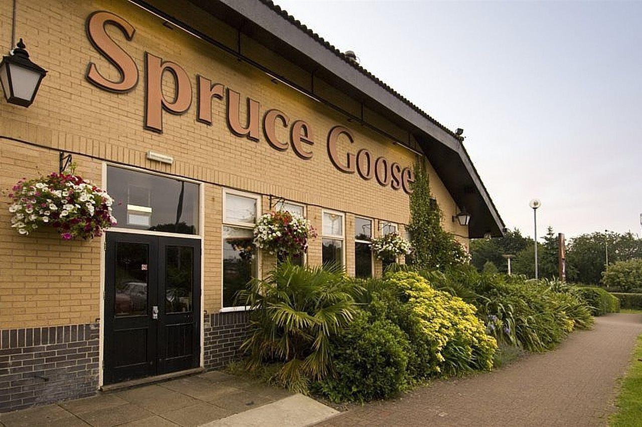 Premier Inn Basingstoke West Exterior foto